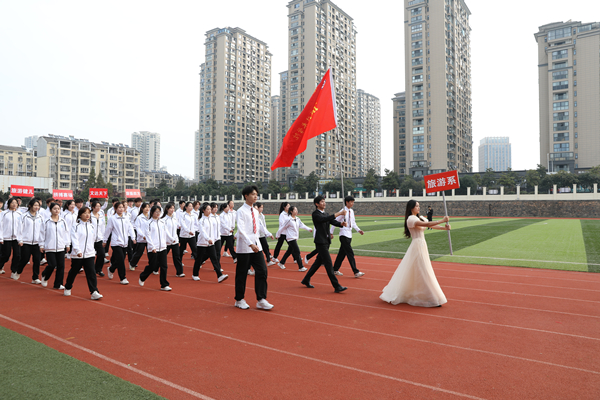 1698629972384809.jpg 旅游.jpg